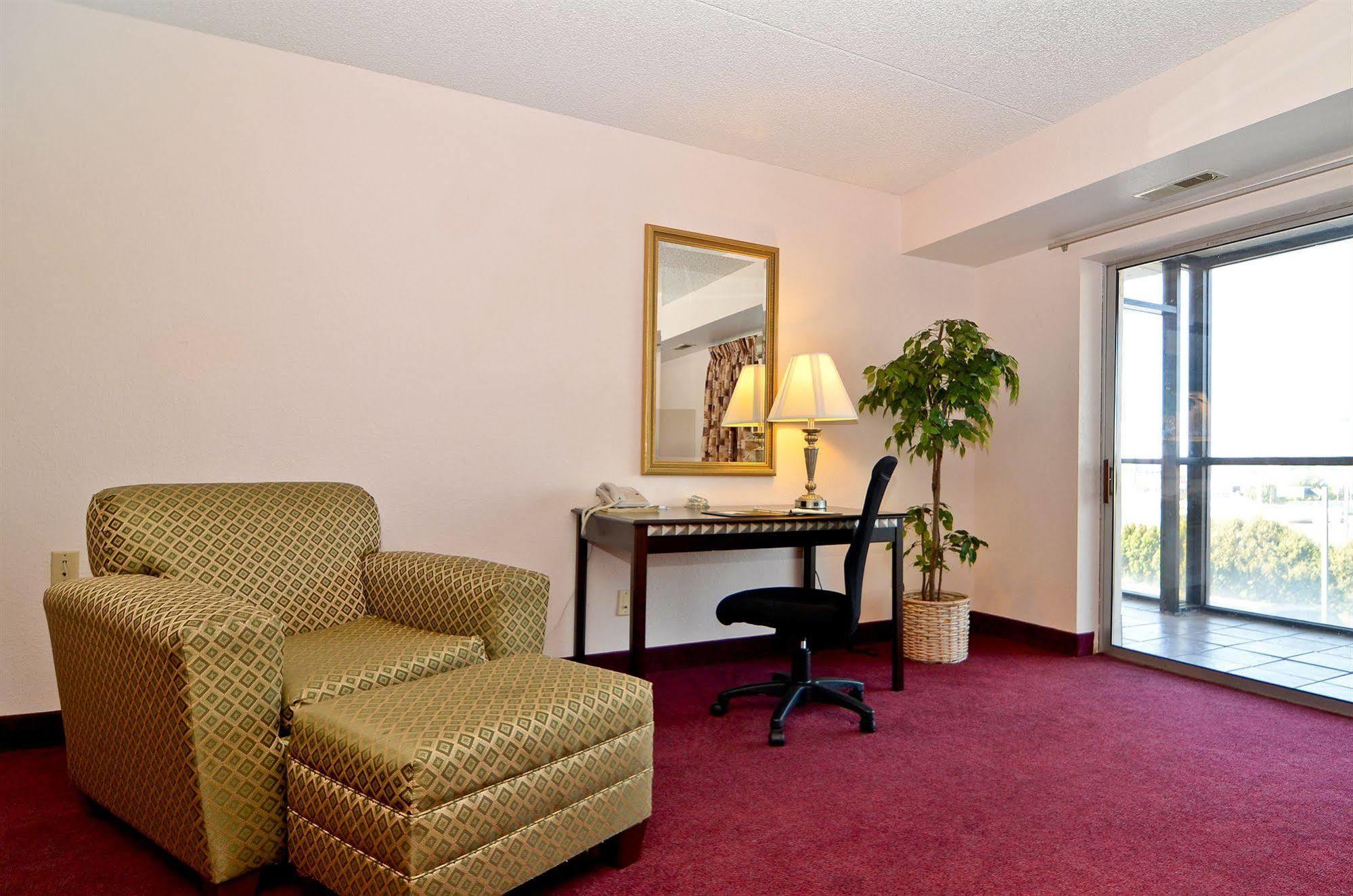 Comfort Inn & Suites Rochelle - Dekalb Exteriér fotografie